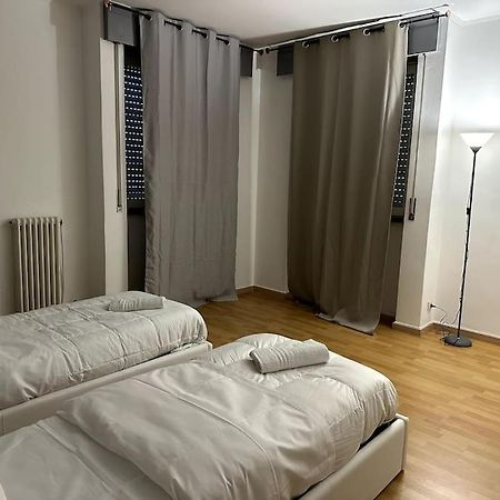 Leone D'Oro - Full Apartment Mestre Extérieur photo